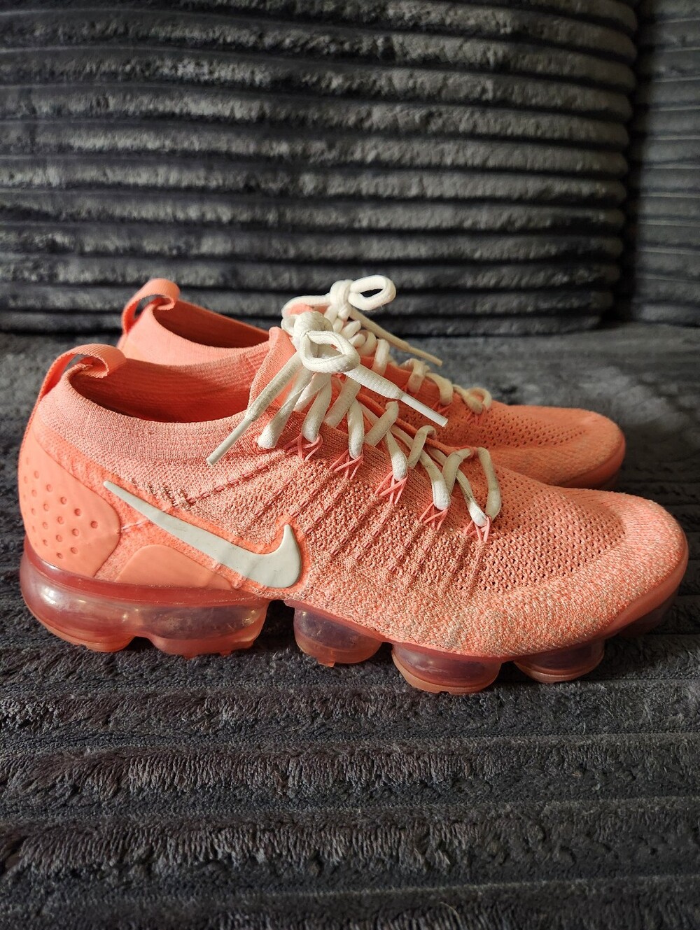 Women's Nike Air VaporMax Flyknit 2.0 "Crimson Pulse" (942843-800) Size 10